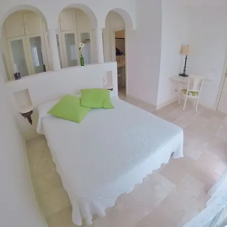 Vila Solares La Oliva